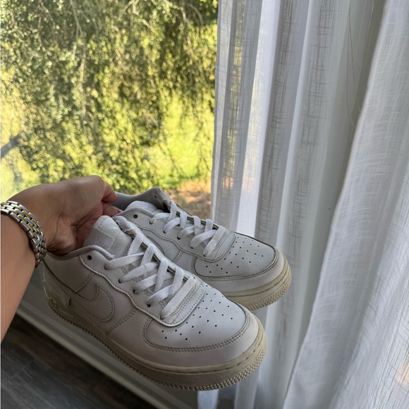 Nike Air Force 1 one white low af 6 7.5 - Picture 3 of 6